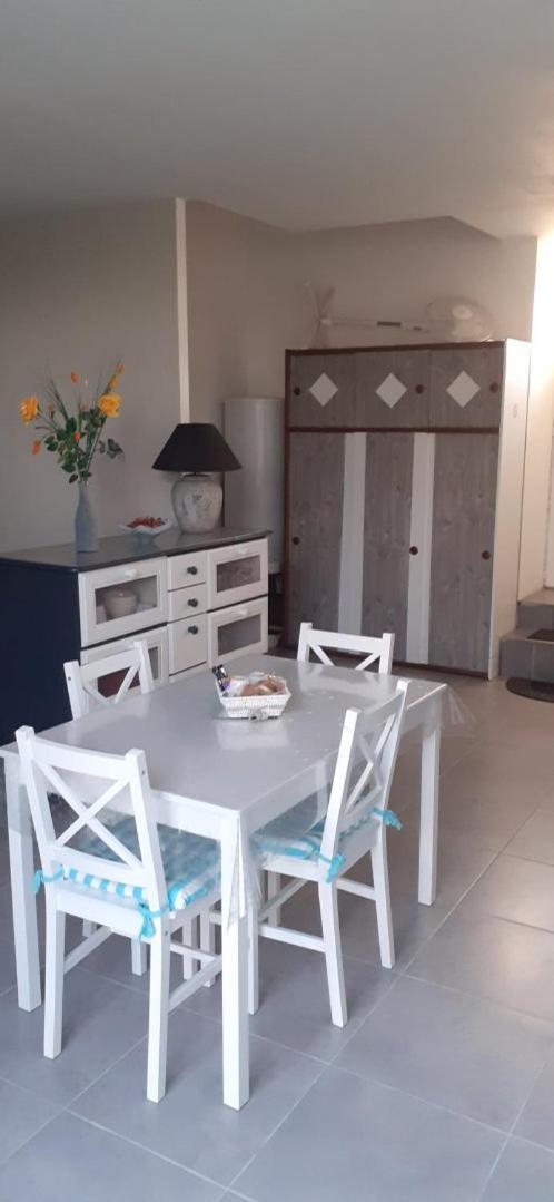 Le Clos Doux Ceaux Exterior photo